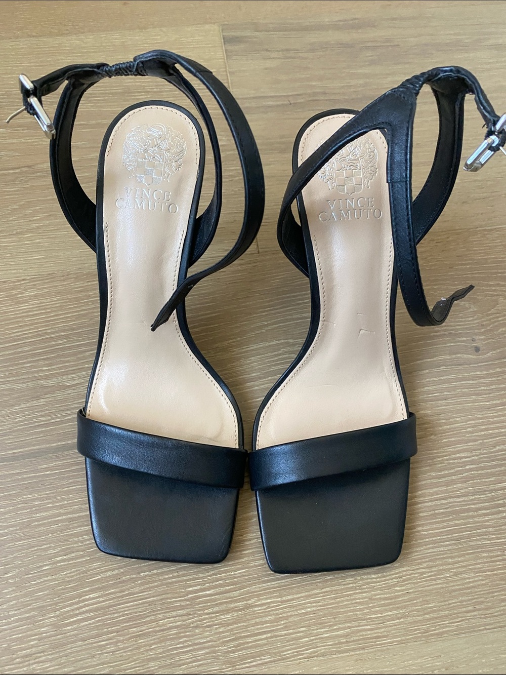 New in box Vince Camuto Saprenda 2 Heels
